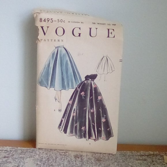 Vogue Pattern Other - Vintage Vogue#8495 Flare Skirt Pattern